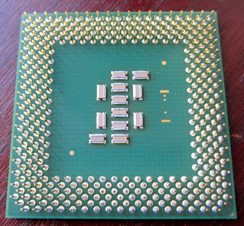 Socket370_Celeron_2_2.jpg