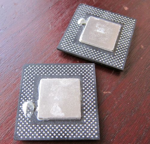 Socket370_Celeron_PPGA_1.jpg