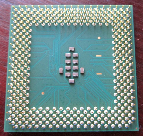 Sokct370_Celeron_Tualatin_2.jpg